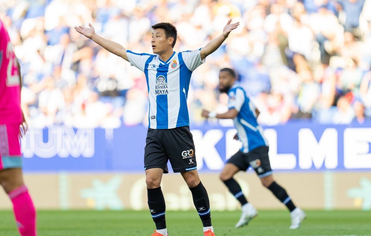 久违的首发 熟悉的碌碌无为 赛季即将结束 武磊也该下决心了休闲区蓝鸢梦想 - Www.slyday.coM 久违的首发 熟悉的碌碌无为 赛季即将结束 武磊也该下决心了休闲区蓝鸢梦想 - Www.slyday.coM