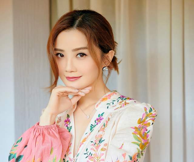 阿sa被爆对自己抠门家中牛仔裤至少要穿十年没坏就会一直穿