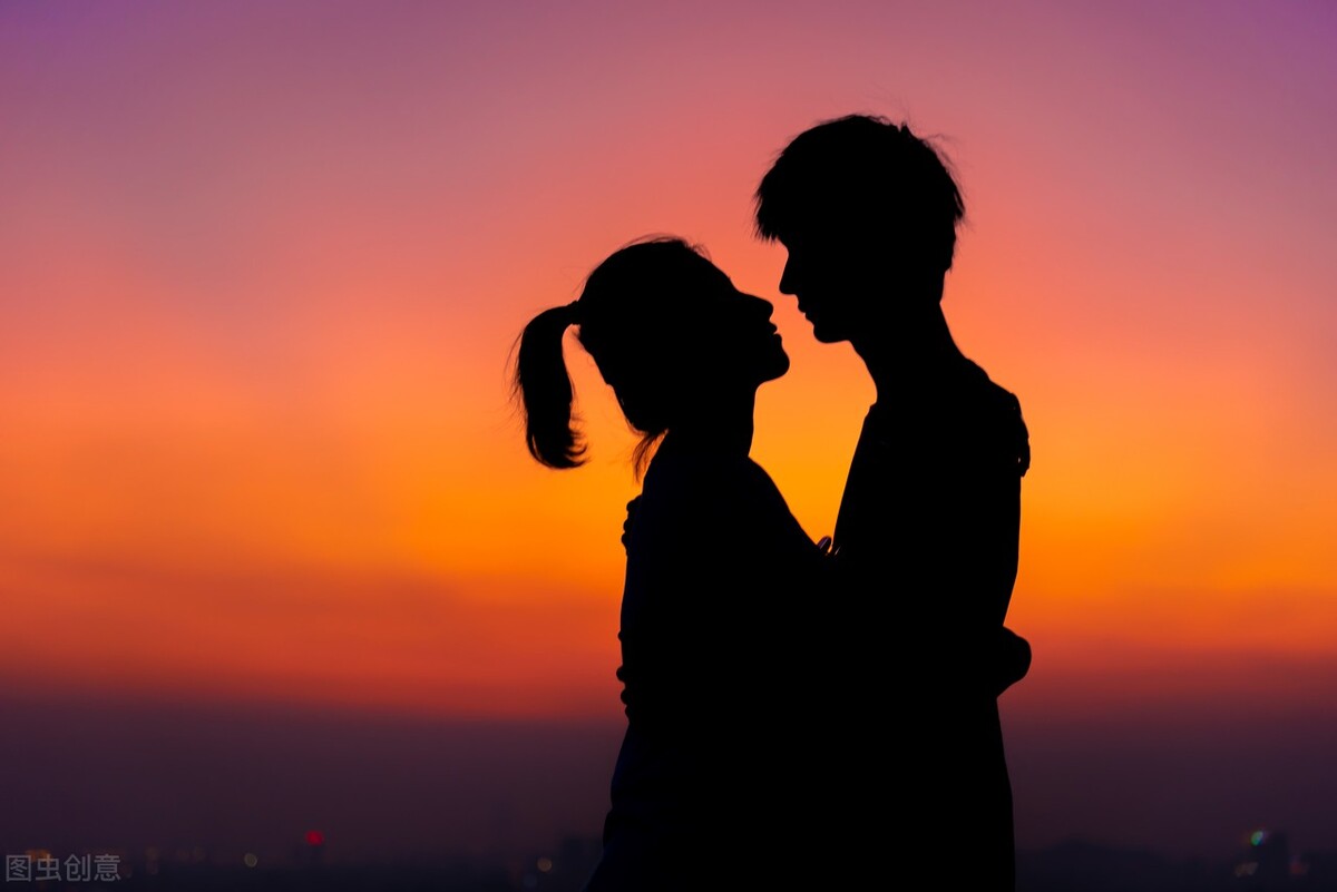 一个人爱不爱你其实从联系上就可以看出来了