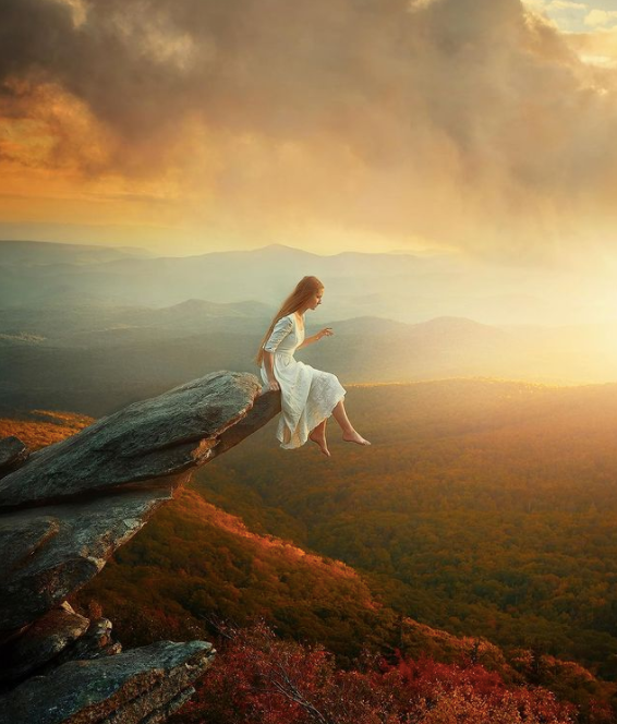 这对摄影师情侣太“勇”了,在悬崖边上拍照片,成品好像童话故事休闲区蓝鸢梦想 - Www.slyday.coM 这对摄影师情侣太“勇”了,在悬崖边上拍照片,成品好像童话故事休闲区蓝鸢梦想 - Www.slyday.coM