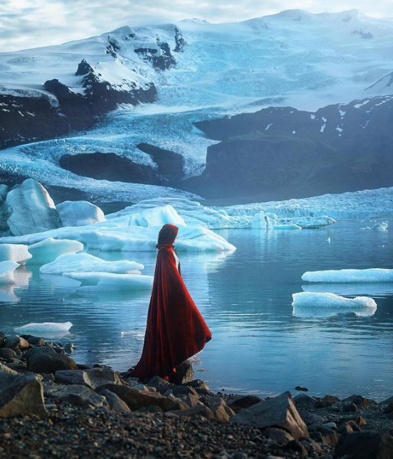 这对摄影师情侣太“勇”了,在悬崖边上拍照片,成品好像童话故事休闲区蓝鸢梦想 - Www.slyday.coM 这对摄影师情侣太“勇”了,在悬崖边上拍照片,成品好像童话故事休闲区蓝鸢梦想 - Www.slyday.coM