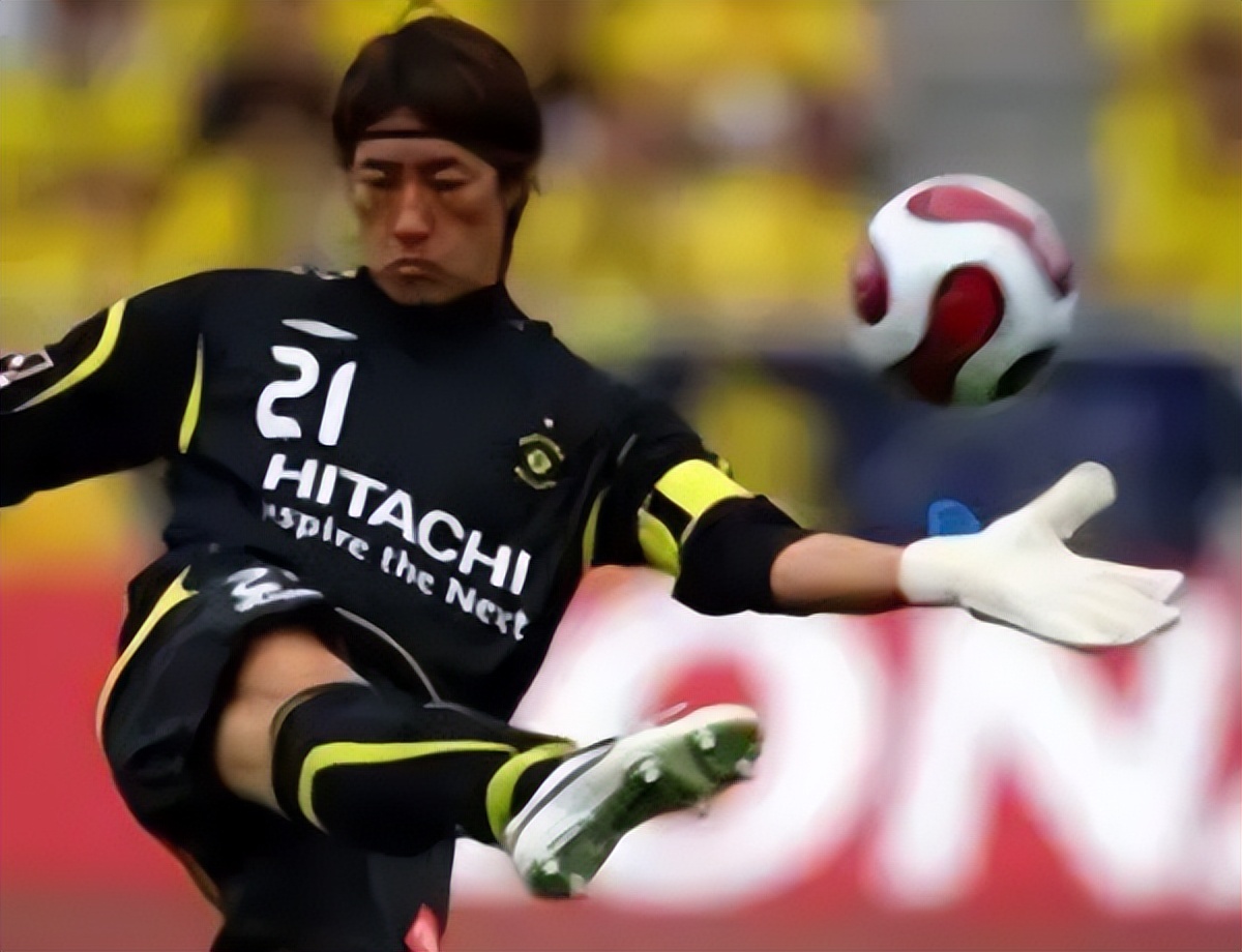 球队一路挺进,成功赢得冠军,他也与日后的日本国脚中村俊辅和柳泽敦