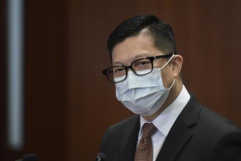 邓炳强：香港第五波疫情中 19人因煽惑违反防疫措施等被捕