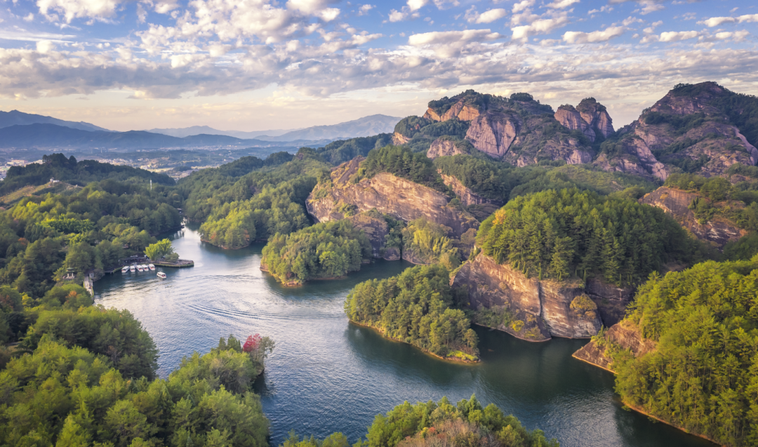 周末趣游丨在价值连城的冠豸山水中领略耕读为本的客家精神