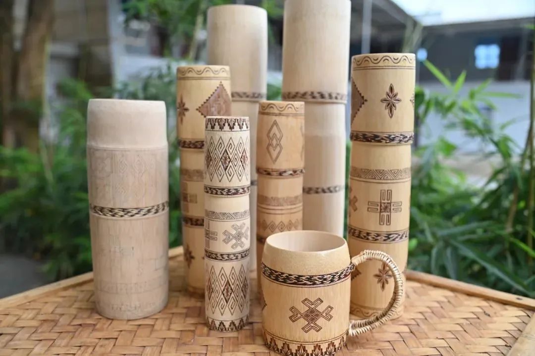 陇川景颇小伙自学民族传统工艺|民族|景颇族|小伙_新浪新闻