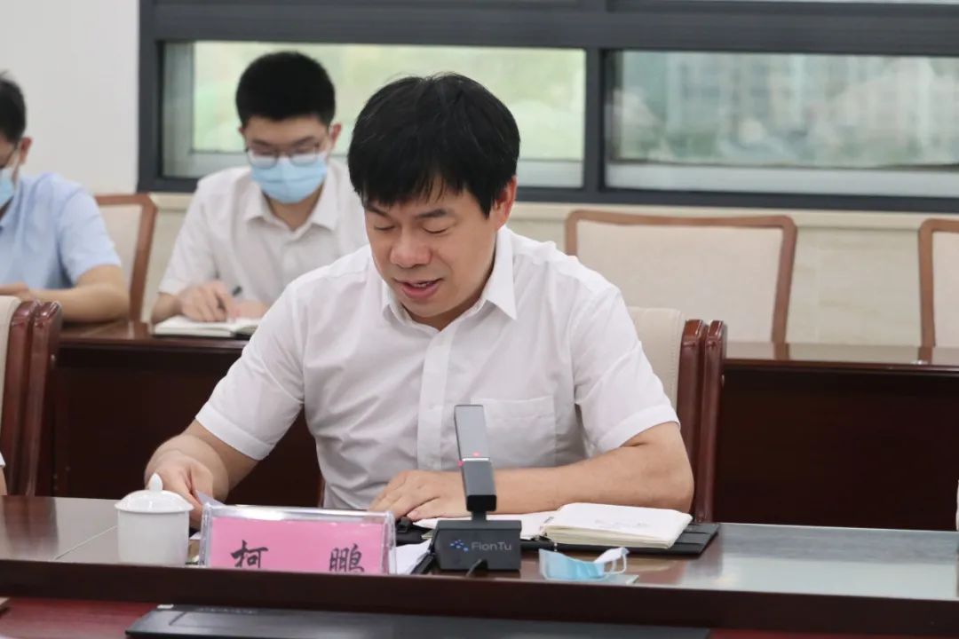 柯鹏副市长向考察团详尽介绍文昌旅游基本情况.