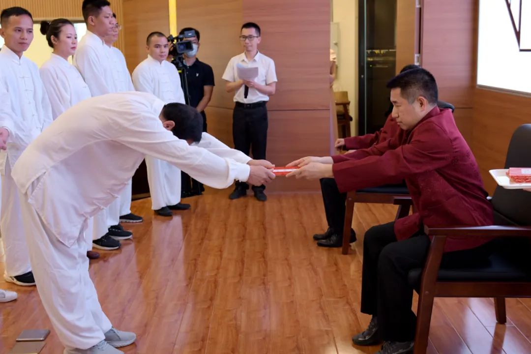 中医师承培训机构实力对比 阿虎医考师承靠谱吗