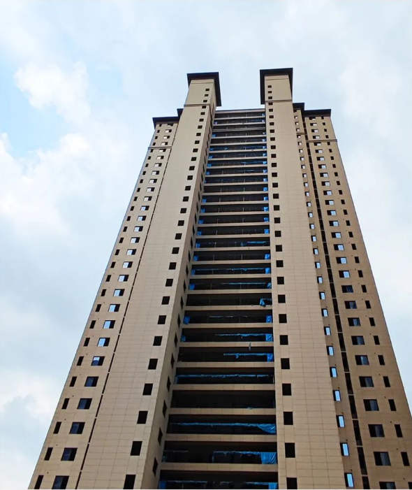 新家进贤中骏新天地35等楼栋户内及公区施工已全部完成