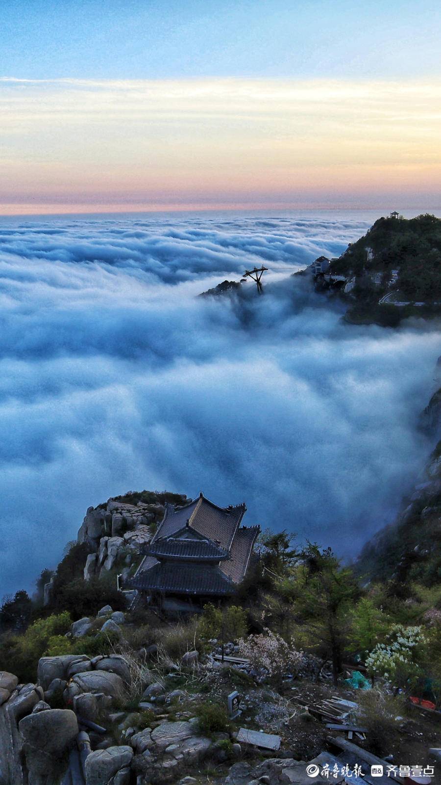 5月10日晚岱顶现泰山宝光云海玉盘晚霞夕照加强版美景