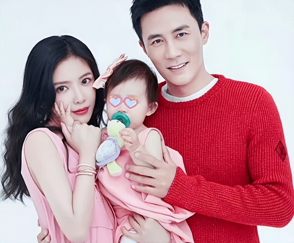 杜淳老婆王灿自曝没人给看孩子都是自己带娃从来不折腾老人