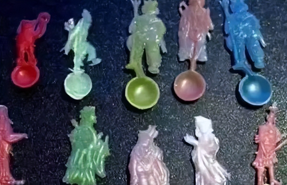 酸梅粉和小勺子