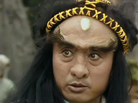 奎木狼为何叫黄袍怪:掩人耳目(本是天上二十八星宿之一)