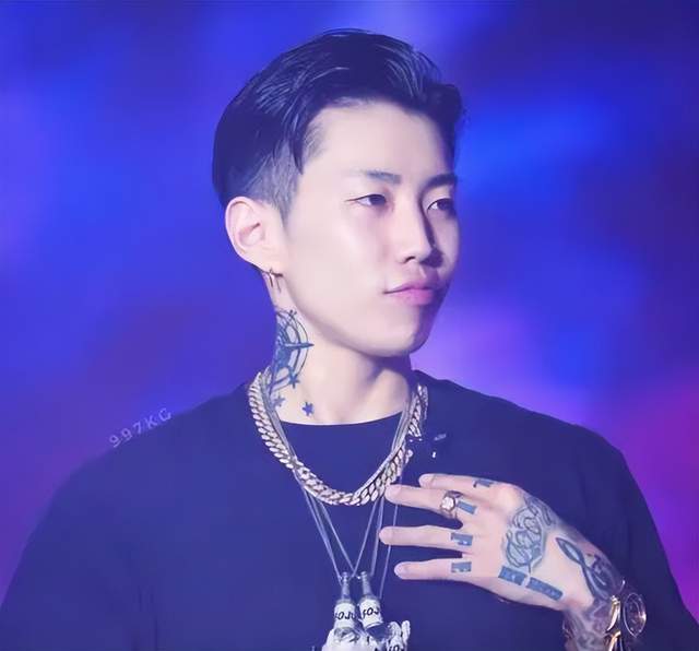 李俊昊成第一位爱豆出身的视帝当年的二代团成员都怎么样了