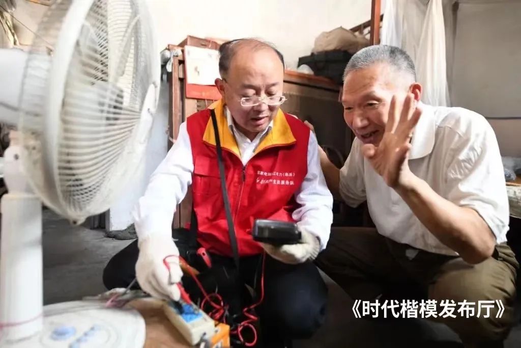 晚间时段首播文艺节目收视综合分析（2022年4月30日—5月6日）休闲区蓝鸢梦想 - Www.slyday.coM