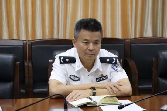 公安厅警保原主任被双开|海南省公安厅|公安局局长|公安厅_新浪新闻