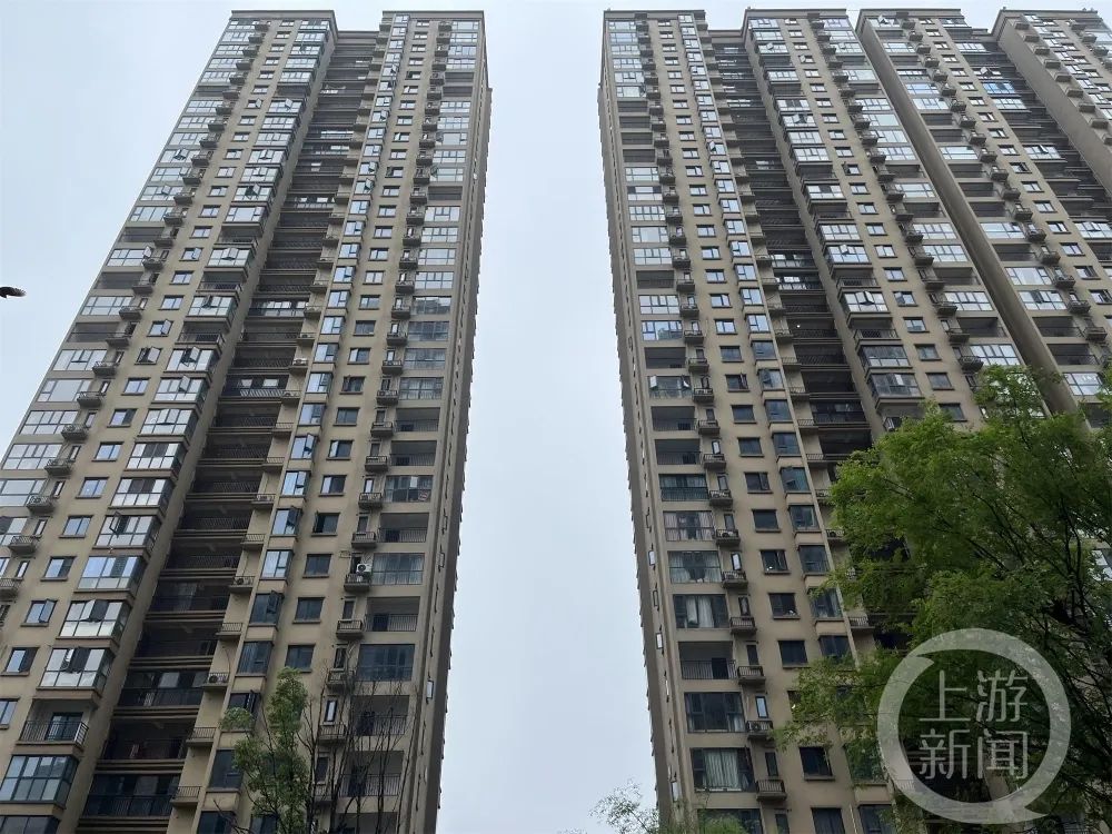 刺鼻气味导致孩童频繁流鼻血比亚迪附近小区安装全天候监测设备