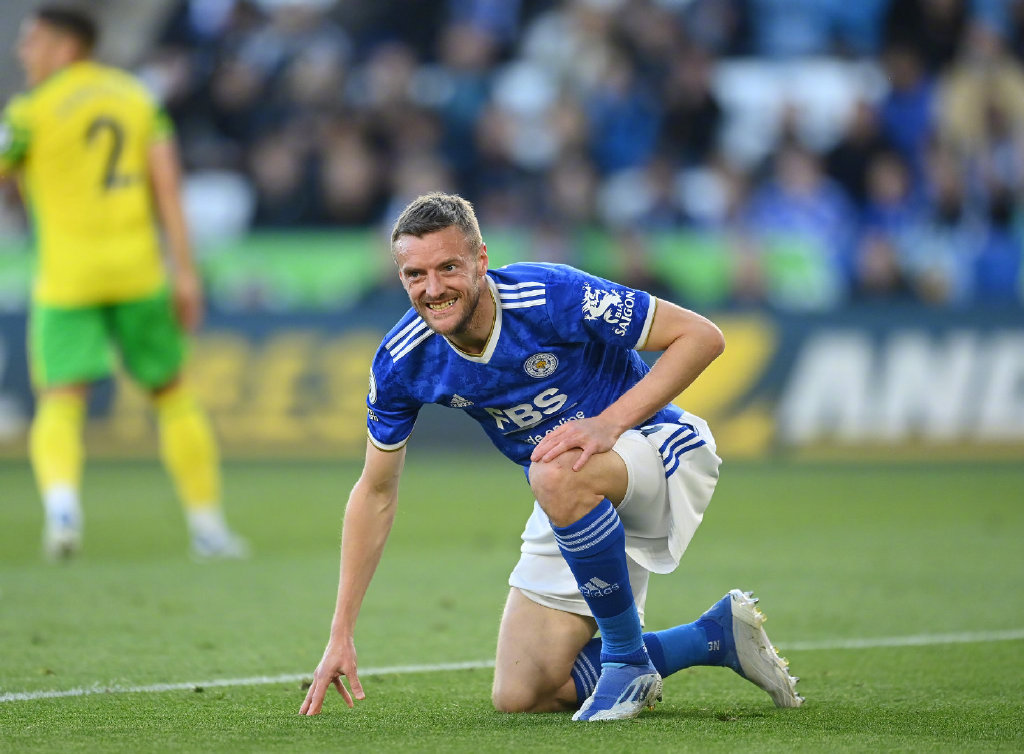 英超莱斯特城30诺维奇瓦尔迪双响麦迪逊建功