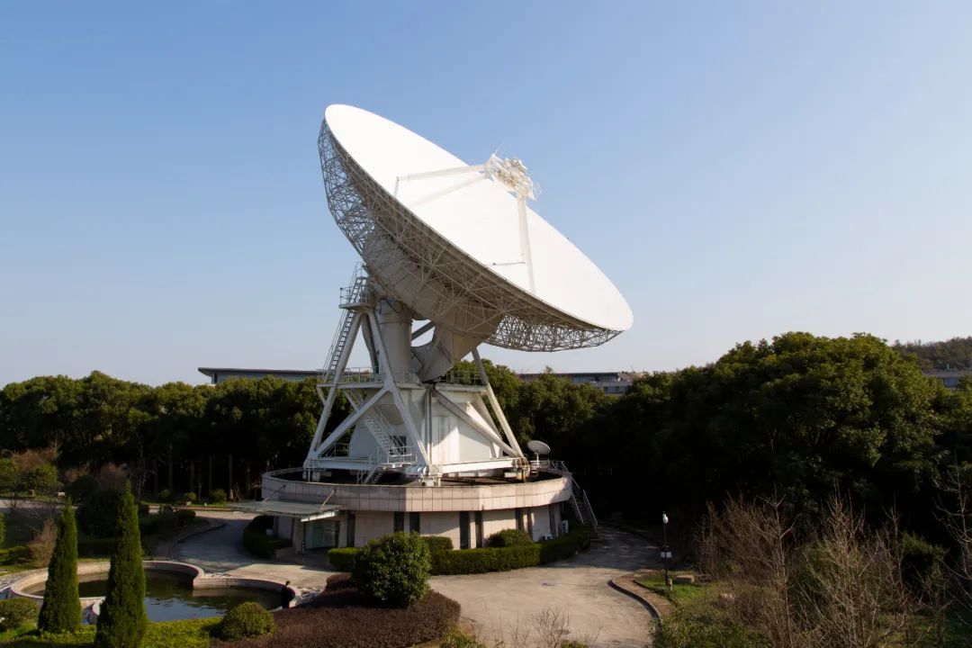 天马望远镜:口径65米,亚洲口径最大的可转动射电望远镜 
