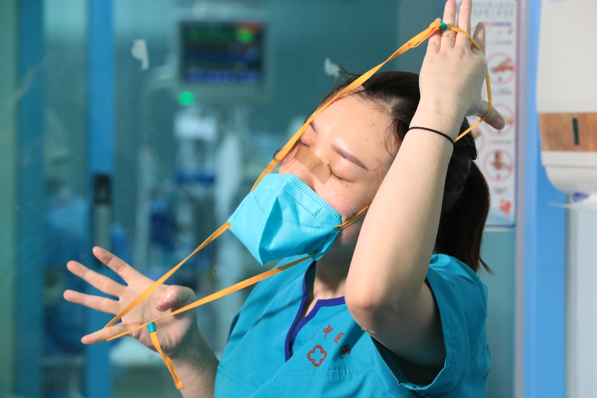 被忽视的中国护士:短缺难题如何破解?|中国_新浪财经_新浪网