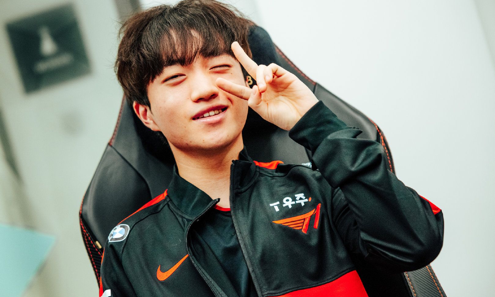 MSI开启竞赛模式!RNG和T1冲击三连胜!谁赢得更轻松成为焦点休闲区蓝鸢梦想 - Www.slyday.coM MSI开启竞赛模式!RNG和T1冲击三连胜!谁赢得更轻松成为焦点休闲区蓝鸢梦想 - Www.slyday.coM