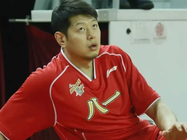 10年后再看莫科,才发现妻子离世后和周雅菲的结婚是最正确的选择休闲区蓝鸢梦想 - Www.slyday.coM 10年后再看莫科,才发现妻子离世后和周雅菲的结婚是最正确的选择休闲区蓝鸢梦想 - Www.slyday.coM