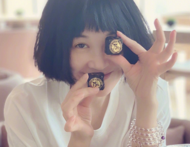 网传许晴遭封杀,主演电影疑被换脸,工作室晒近照辟谣:无事休闲区蓝鸢梦想 - Www.slyday.coM 网传许晴遭封杀,主演电影疑被换脸,工作室晒近照辟谣:无事休闲区蓝鸢梦想 - Www.slyday.coM