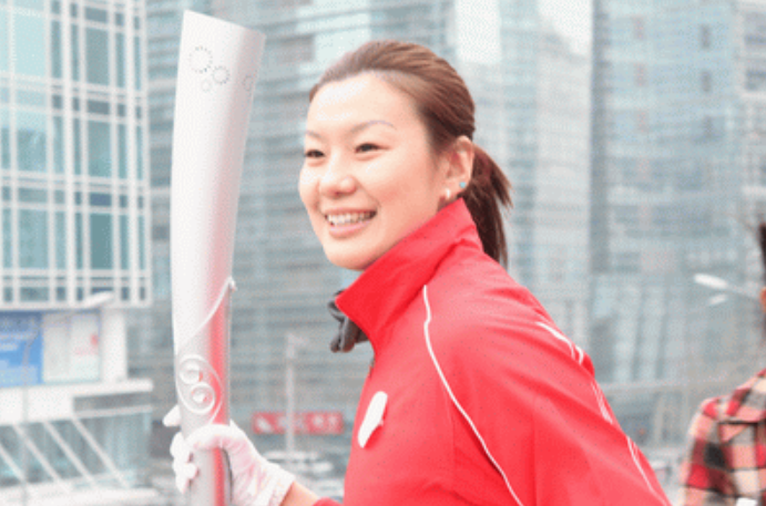 10年后再看莫科,才发现妻子离世后和周雅菲的结婚是最正确的选择休闲区蓝鸢梦想 - Www.slyday.coM 10年后再看莫科,才发现妻子离世后和周雅菲的结婚是最正确的选择休闲区蓝鸢梦想 - Www.slyday.coM