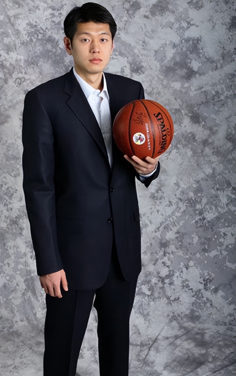 10年后再看莫科,才发现妻子离世后和周雅菲的结婚是最正确的选择休闲区蓝鸢梦想 - Www.slyday.coM 10年后再看莫科,才发现妻子离世后和周雅菲的结婚是最正确的选择休闲区蓝鸢梦想 - Www.slyday.coM