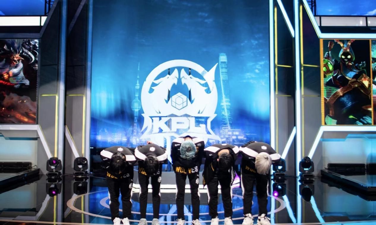 耀扬转型直播穿越火线人气大降,被迫停播处理人气!还得捡起王者休闲区蓝鸢梦想 - Www.slyday.coM 耀扬转型直播穿越火线人气大降,被迫停播处理人气!还得捡起王者休闲区蓝鸢梦想 - Www.slyday.coM