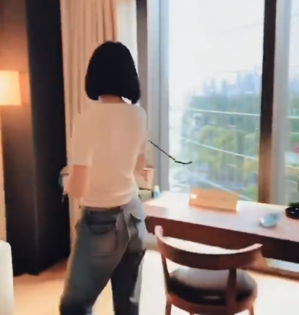 网传许晴遭封杀,主演电影疑被换脸,工作室晒近照辟谣:无事休闲区蓝鸢梦想 - Www.slyday.coM 网传许晴遭封杀,主演电影疑被换脸,工作室晒近照辟谣:无事休闲区蓝鸢梦想 - Www.slyday.coM