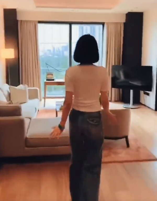 网传许晴遭封杀,主演电影疑被换脸,工作室晒近照辟谣:无事休闲区蓝鸢梦想 - Www.slyday.coM 网传许晴遭封杀,主演电影疑被换脸,工作室晒近照辟谣:无事休闲区蓝鸢梦想 - Www.slyday.coM