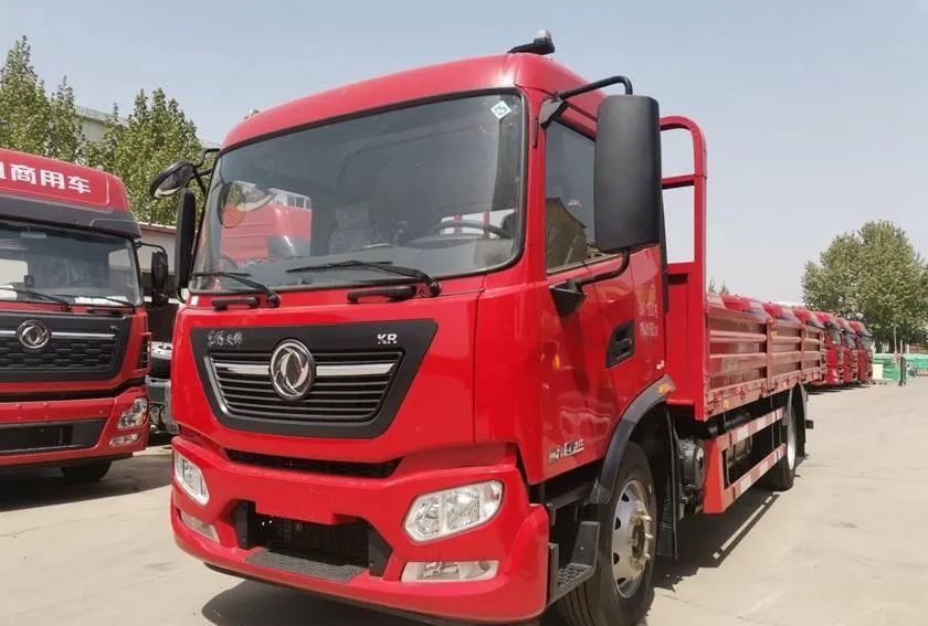 8米长度货箱,东风天锦kr 5e载货车还可以根据用户需求提供5.8/6.2/8.