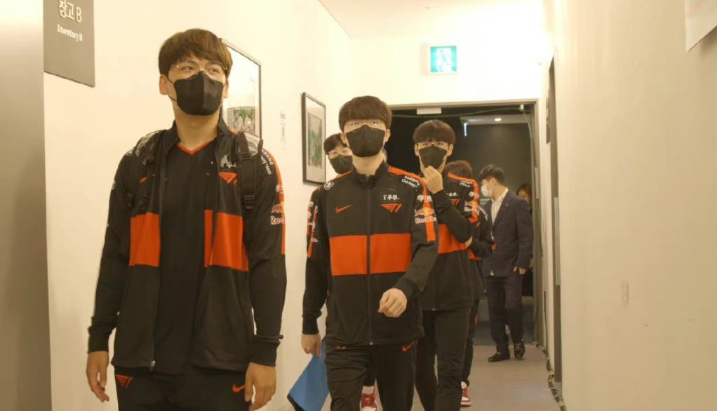 再次挑战RNG,PSG中单放出狠话,Faker存在感十足休闲区蓝鸢梦想 - Www.slyday.coM