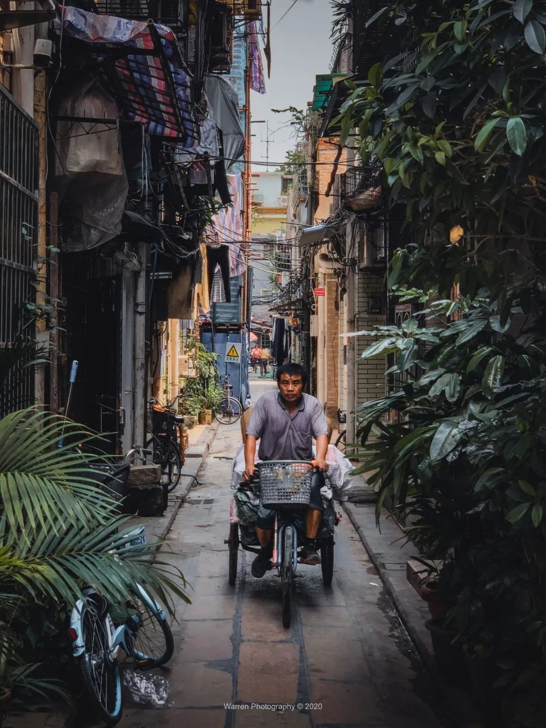 街头摄影这样调色,才有味道!__财经头条