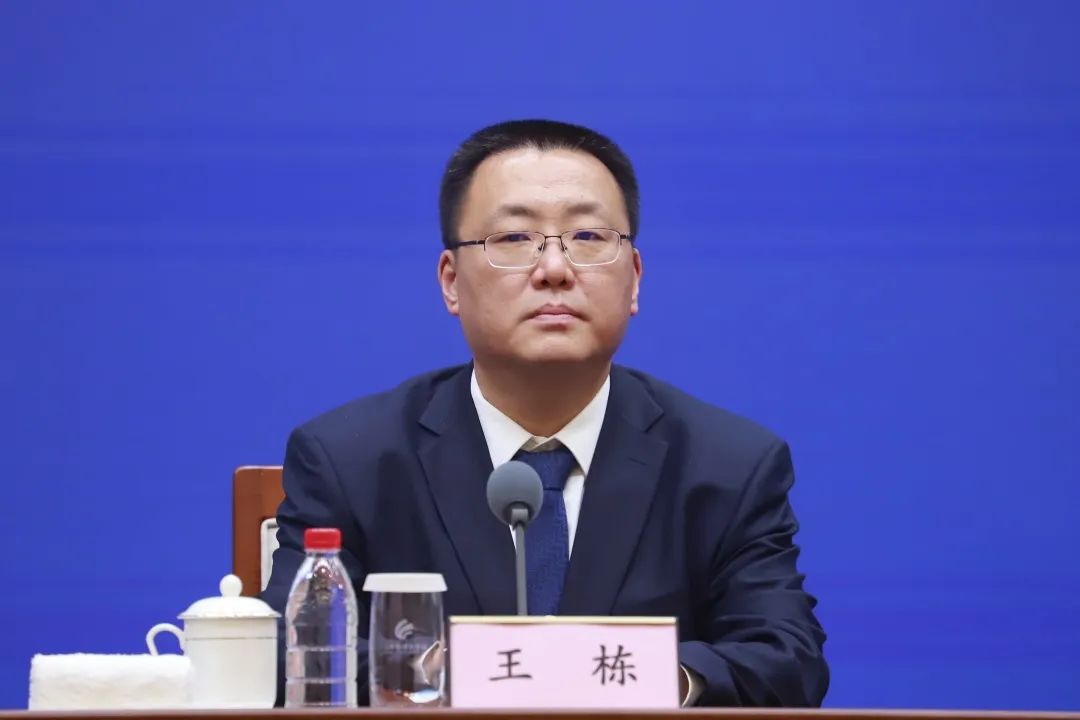 王栋答:为深入了解"稳中求进"高质量发展政策清单实施情况,按照省委