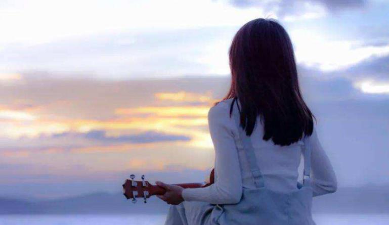 微信群里，很少说话又不退群的人，多半是这四种心态休闲区蓝鸢梦想 - Www.slyday.coM