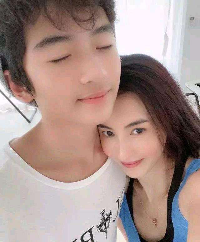 为养儿子拼了命！谢霆锋的手皱纹横生青筋暴起，复出拍戏太辛苦休闲区蓝鸢梦想 - Www.slyday.coM