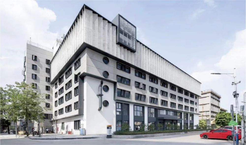 改造后的珠江啤酒厂汽轮机楼(受访者供图)