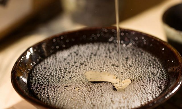 吃晚饭时,长期喝2两白酒的人,身体怎么样了?过来人告诉你答案休闲区蓝鸢梦想 - Www.slyday.coM 吃晚饭时,长期喝2两白酒的人,身体怎么样了?过来人告诉你答案休闲区蓝鸢梦想 - Www.slyday.coM