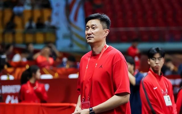 中国男篮24人集训名单出炉,杜锋郭士强领衔带队,冲击亚洲杯冠军休闲区蓝鸢梦想 - Www.slyday.coM