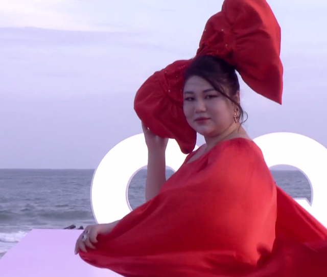 这些年,明星的做作红毯,白眼飞上天、扭捏成了精,原谅我笑出声休闲区蓝鸢梦想 - Www.slyday.coM 这些年,明星的做作红毯,白眼飞上天、扭捏成了精,原谅我笑出声休闲区蓝鸢梦想 - Www.slyday.coM