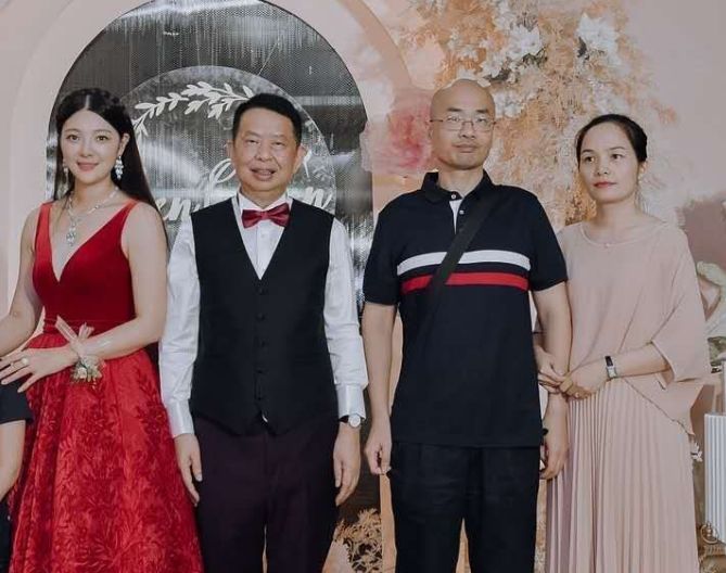 又一"奶茶妹妹",嫁给大25岁的"金矿大王",婚后3年市值翻3倍|紫金矿业