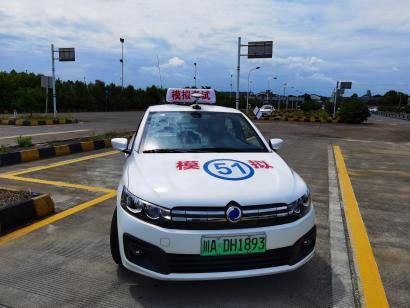 绿色驾考新时代传递城市新蓝天成都驾考行业新能源考试车上线