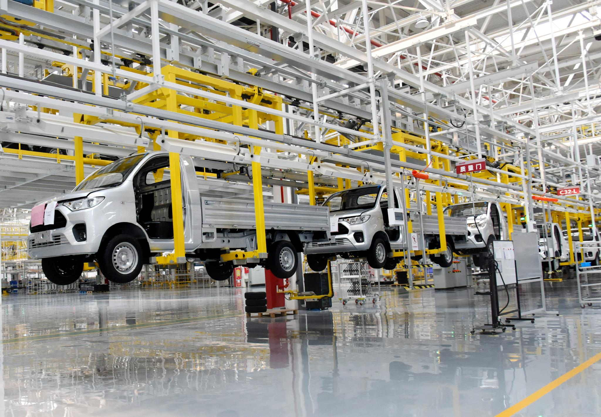 北京汽车青岛投产老牌车企开启新征程