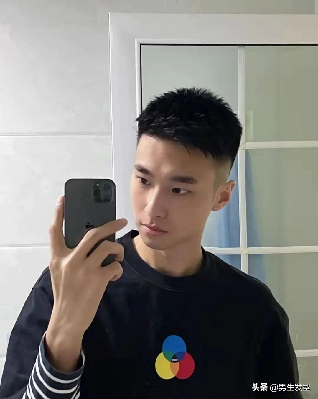 170cm男生别留锅盖头了剪这3款发型帅气又显高