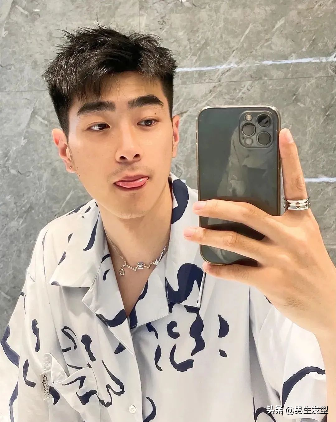 170cm男生别留锅盖头了剪这3款发型帅气又显高
