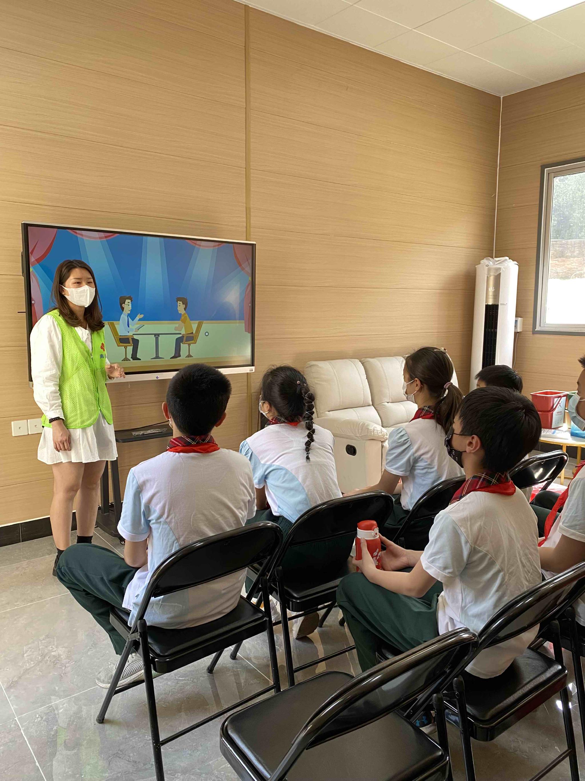 垃圾分类小小宣传员再度上岗南岗街系列青少年活动受家长点赞