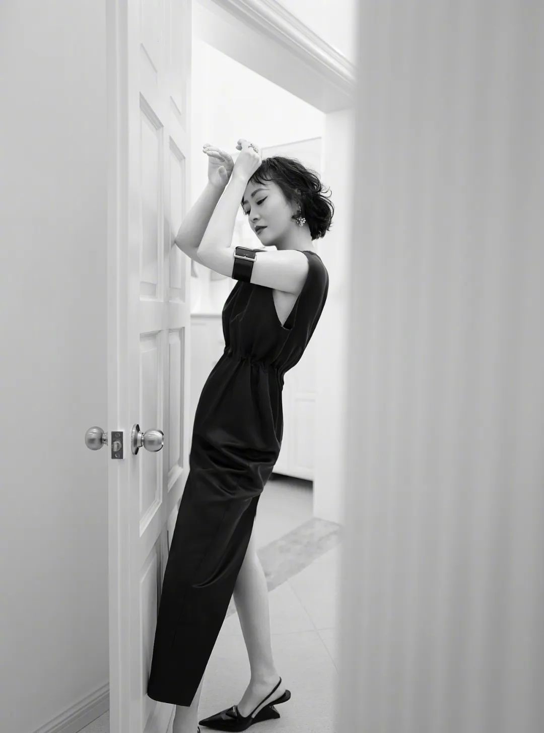 演员郝蕾trendmo趋势六月封面大片演绎复古优雅贵妇格调