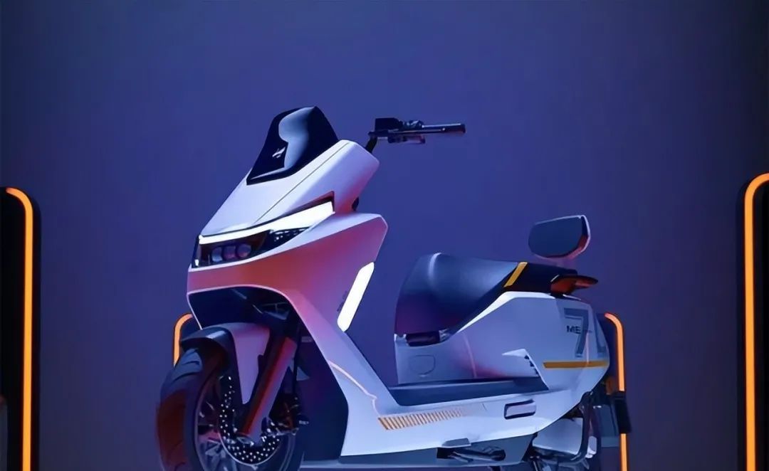 3款超级电摩分享最高车速140码续航可达200公里