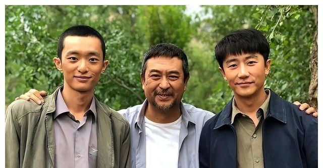 这次在导演的安排下,马德福马德宝兄弟俩终于成功地走进了大城市北京
